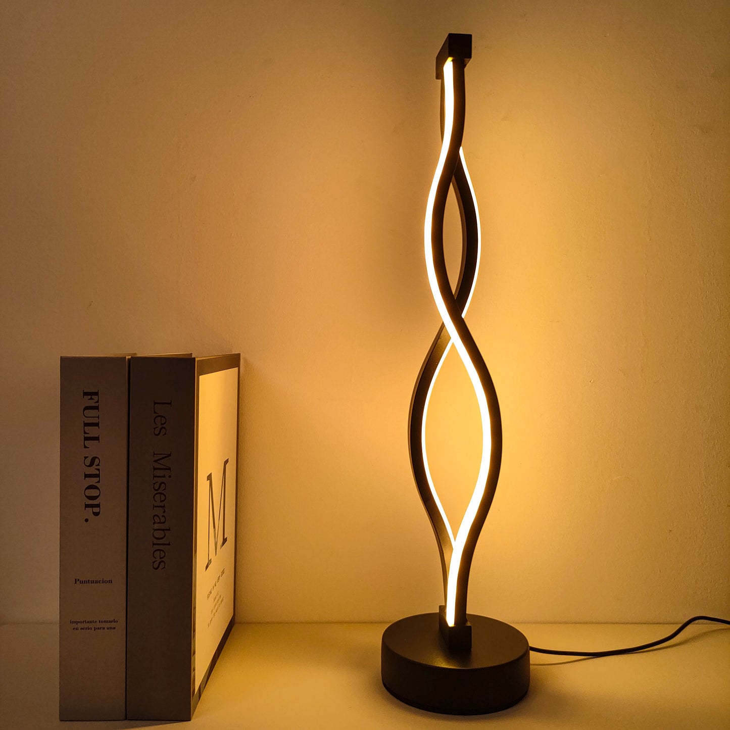 Lampe de chevet LED moderne, forme artistique, 2 options pour la luminosité